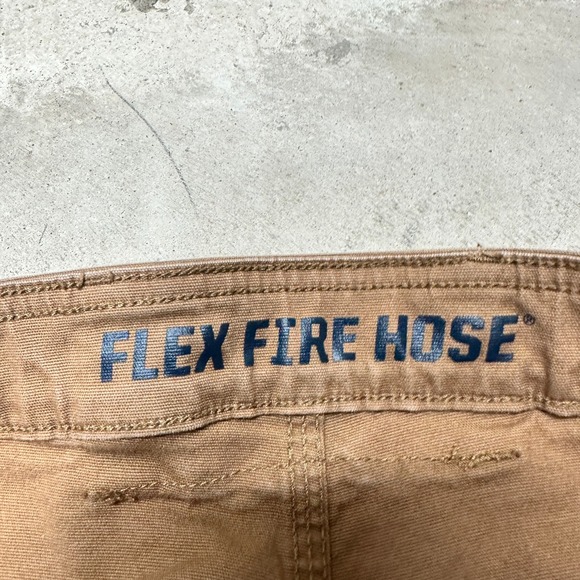 Duluth Trading Co Flex Fire Hose Cargo Pants Men's 38x30 Tan Work Utility - Picture 6 of 10